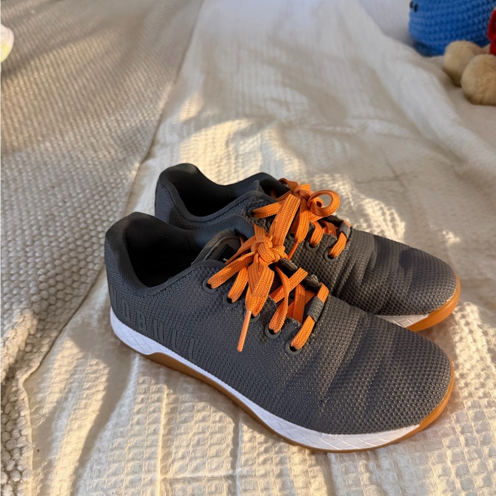 NoBull lifting sneakers
